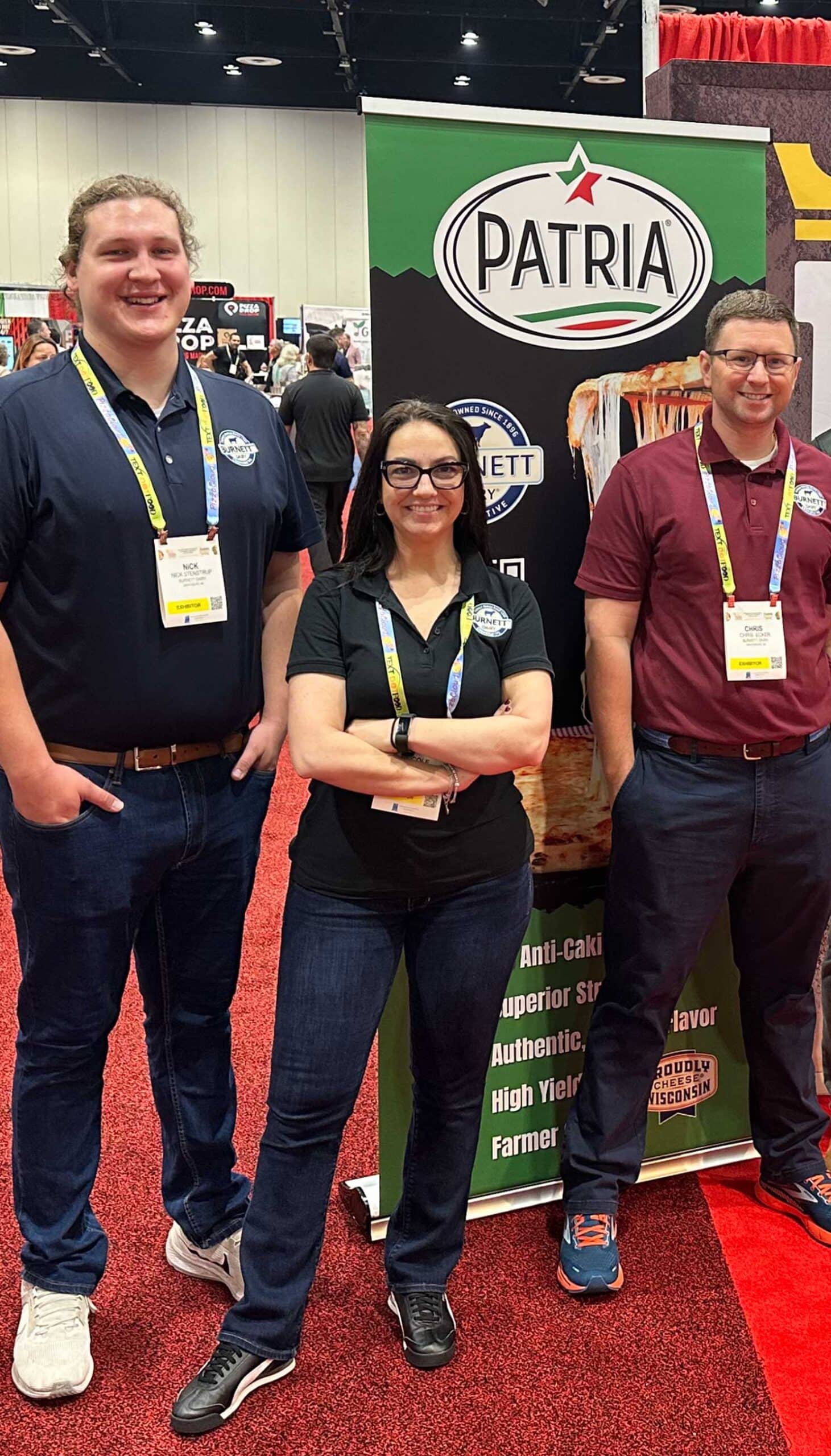 Burnett-dairy-cooperative-foodservice-team-at-patrias-expo-event.